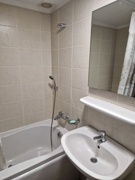 OBOR, COLENTINA IN COMPLEXUL ROSEGARDEN, METROUL OBOR 7MIN, PIPERA 8MIN,